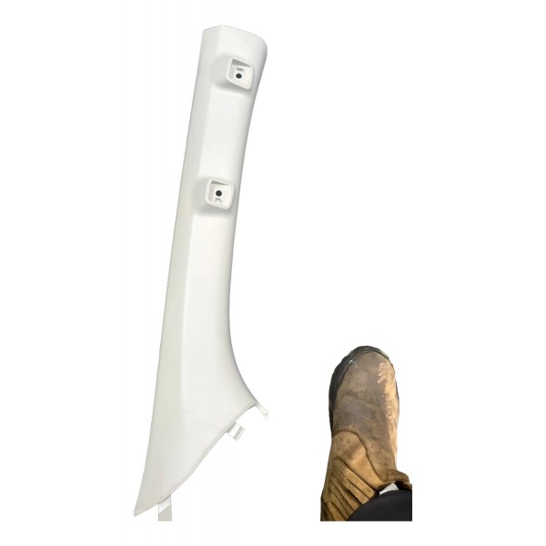 Acabamento Coluna Para-brisa Direito L200 2017/2022