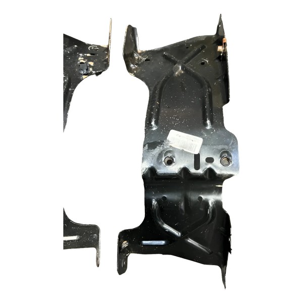 Par Suporte Do Para-choque Traseiro Ram 2500 19/24 Original