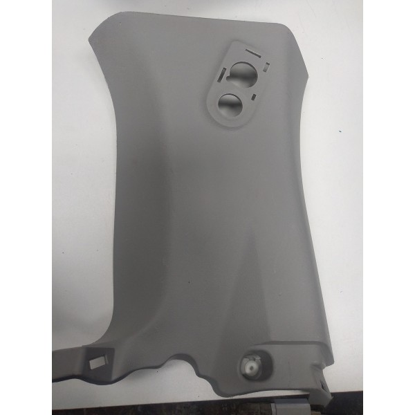 Acabamento Coluna Traseira Toyota Sw4 Hilux 2022 Lado Direit