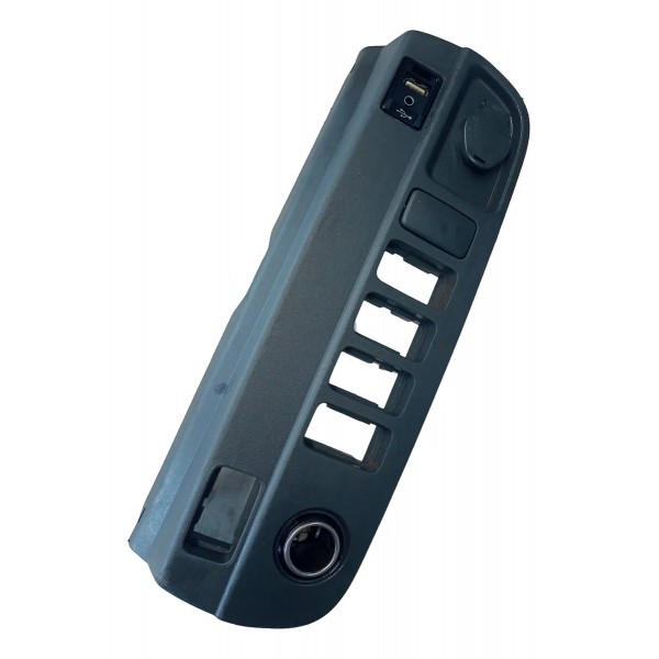 Entrada Usb / Auxiliar Com Moldura Hilux  2010/2015 Original