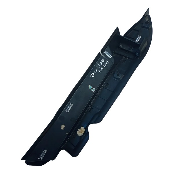 Acabamento Pára-lama L/direito Hilux 2016/2024 Original Preto