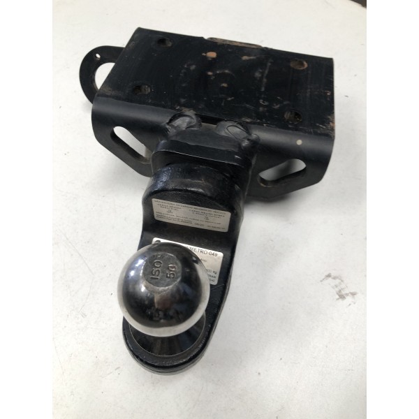 Engate Reboque Removível Vw Amarok 2013/2023 Semi-nova