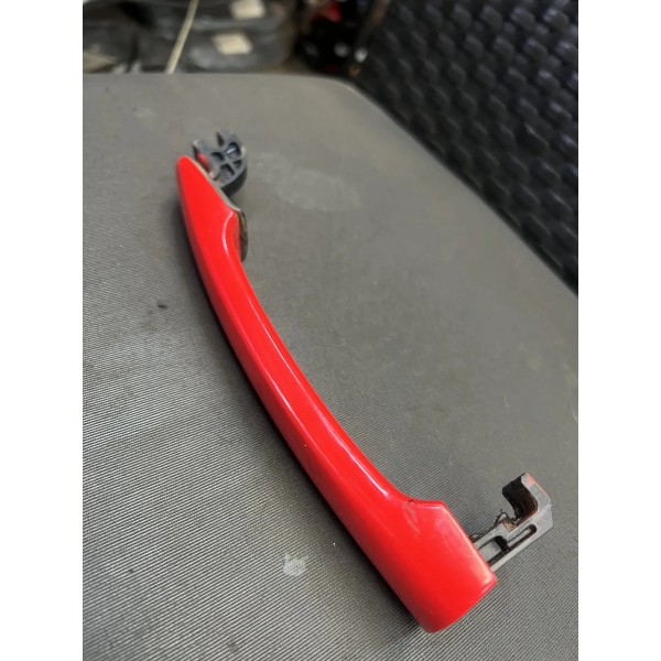 Maçaneta Externa Direita Traseira Fiat Strada 2023 Original Vermelho Traseira