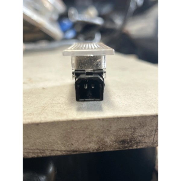 Luz Cortesia Interna Fiat Strada 2023 Original