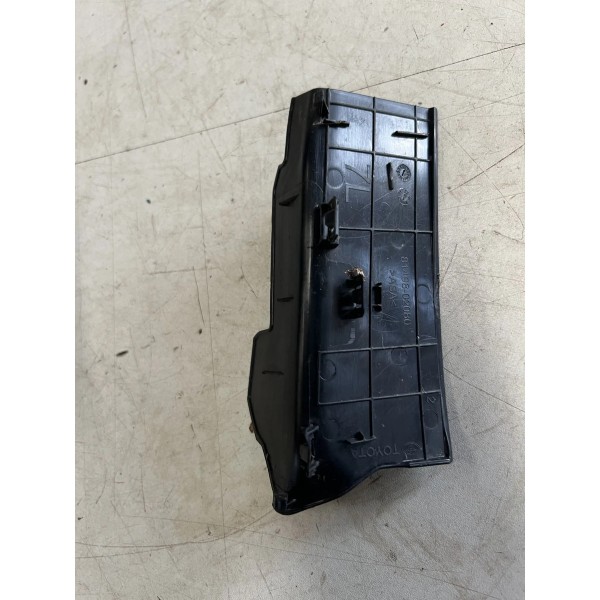 Moldura Lanterna Esquerda Toyota Corolla 2023 Original Preto