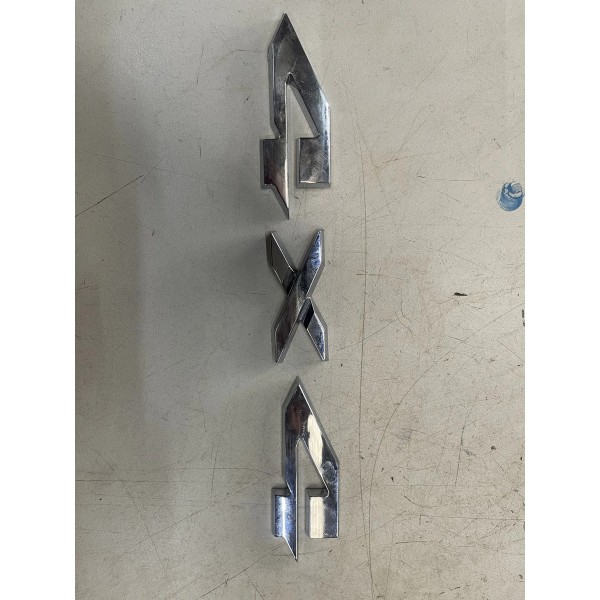 Emblema 4x4 Dodge Ram 3500 2022 Prateado