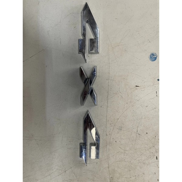 Emblema 4x4 Dodge Ram 3500 2022 Prateado