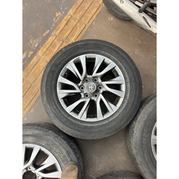 Jogo De Rodas Toyota Hilux Sw4 2021 Srx 2021 Original