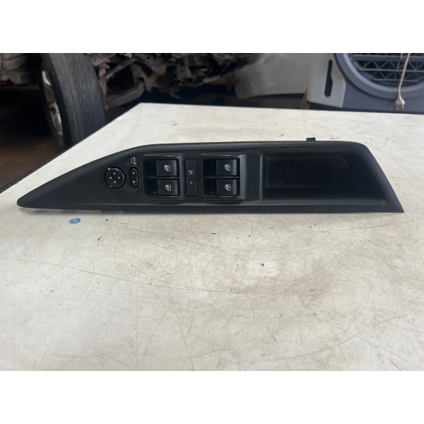 Tecla Do Vidro Dianteira Esquerda Fiat Strada 2023 Original