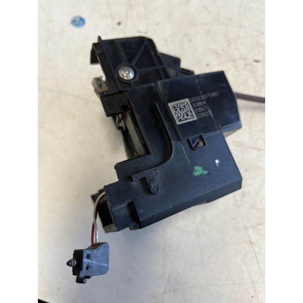 Fechadura Dianteira Direita Fiat Strada 2021 A 2025 Original