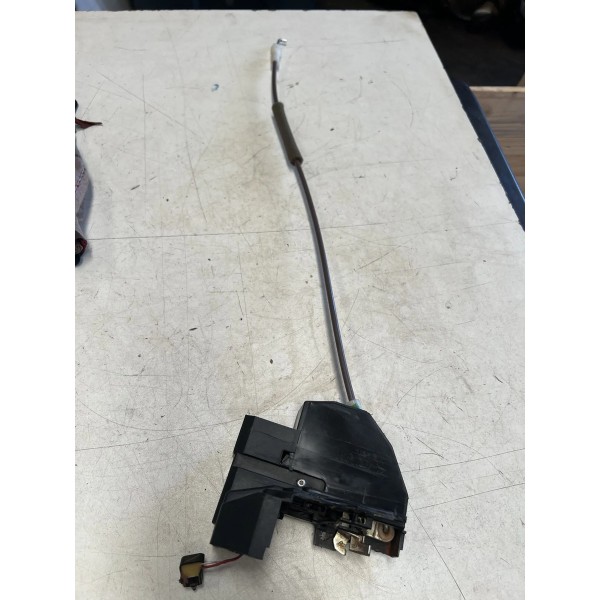 Fechadura Dianteira Direita Fiat Strada 2021 A 2025 Original