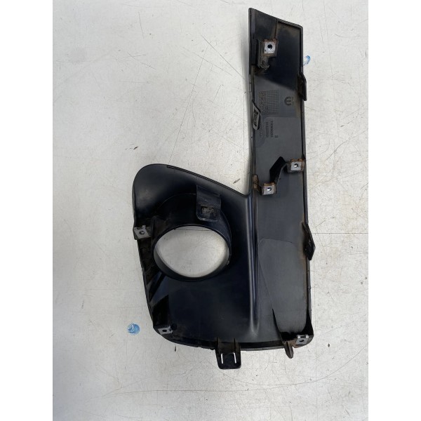 Moldura Farol De Milha Esquerda Mobi Original 100227519 Preto Esquerdo
