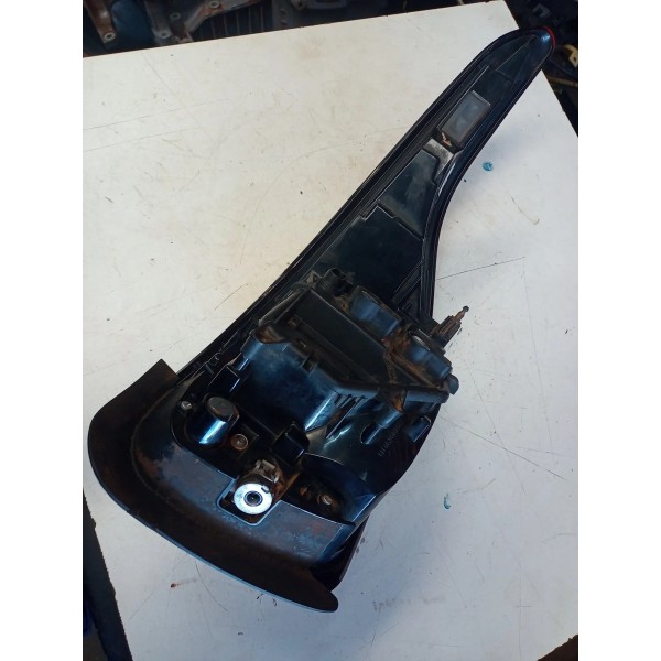 Lanterna Esquerda Fiat Toro 2020/2021 48850748 (usado) Esquerdo/motorista Vermelho