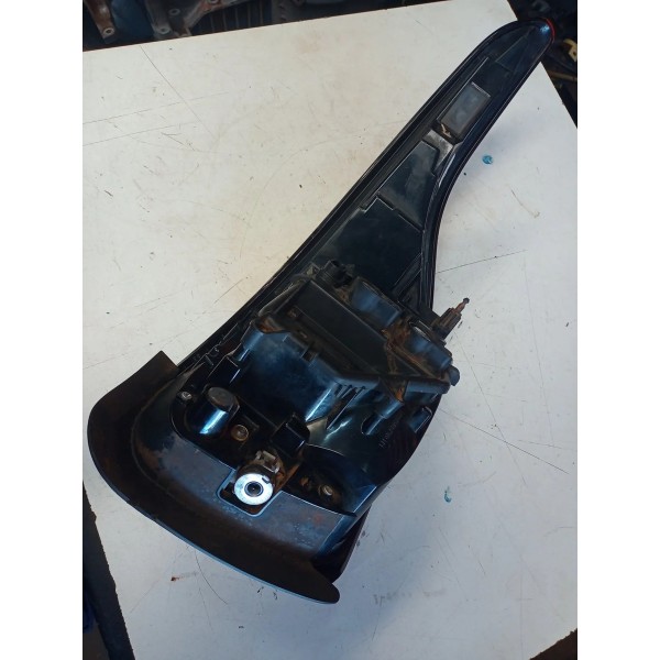Lanterna Esquerda Fiat Toro 2020/2021 48850748 (usado) Esquerdo/motorista Vermelho