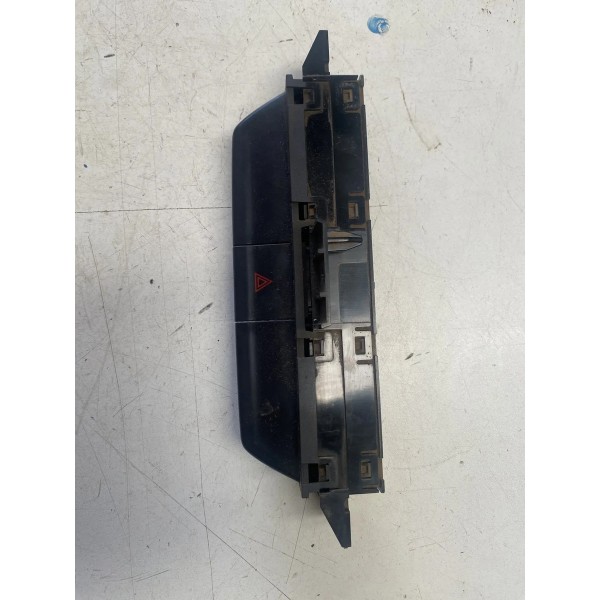 Botão Pisca Alerta Chevrolet S10 2017 52066896