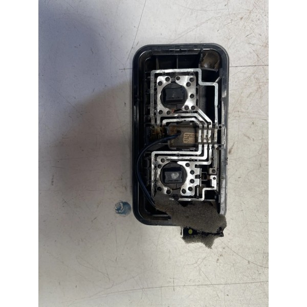 Luz De Teto Fiat Strada 2023