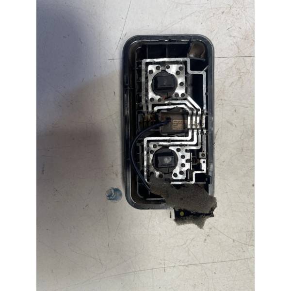 Luz De Teto Fiat Strada 2023