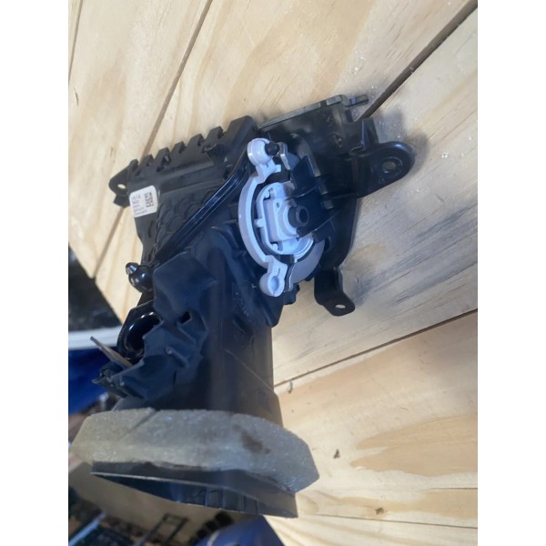 Difusor Ar Traseiro Dodge Ram 2500 Original (com Detalhe)