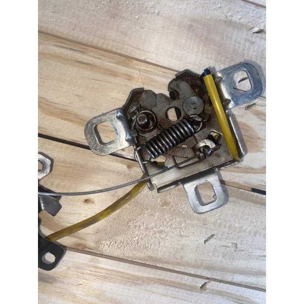 Fechadura Capô  Mobi 2019 Original Completo
