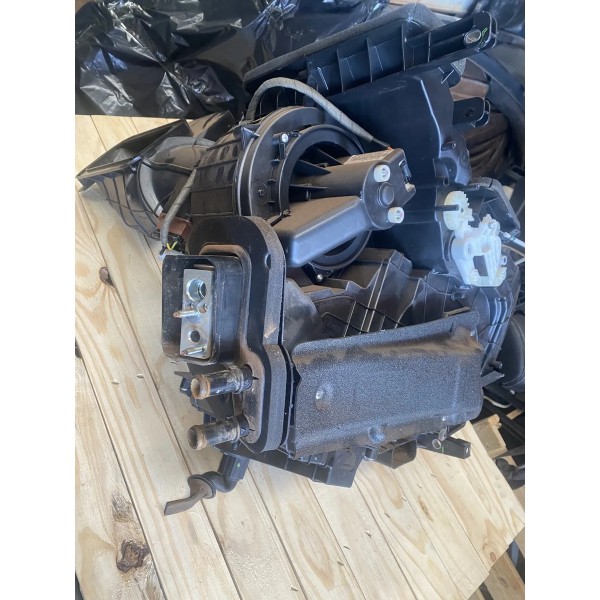 Caixa Evaporadora Ventilação Fiat Mobi 2019 Original