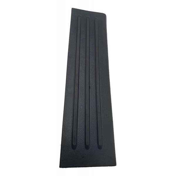 Soleira Traseira Direita Ford Ranger 2013/2020 Ab392613244