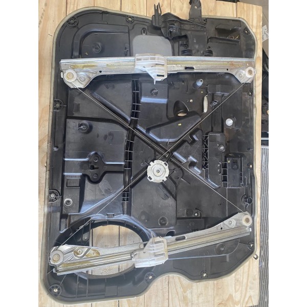 Suporte Máquina De Vidro Diant. Dire Ram 2500 2022 Original