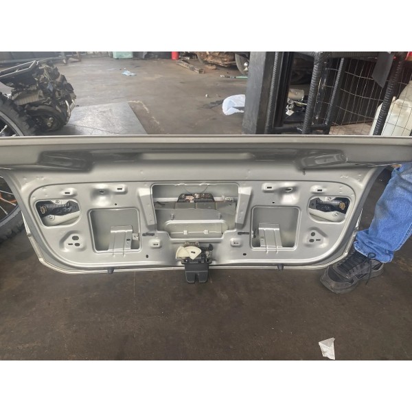 Tampa Traseira Completa Volkswagen Virtus 2020 Original Cinza