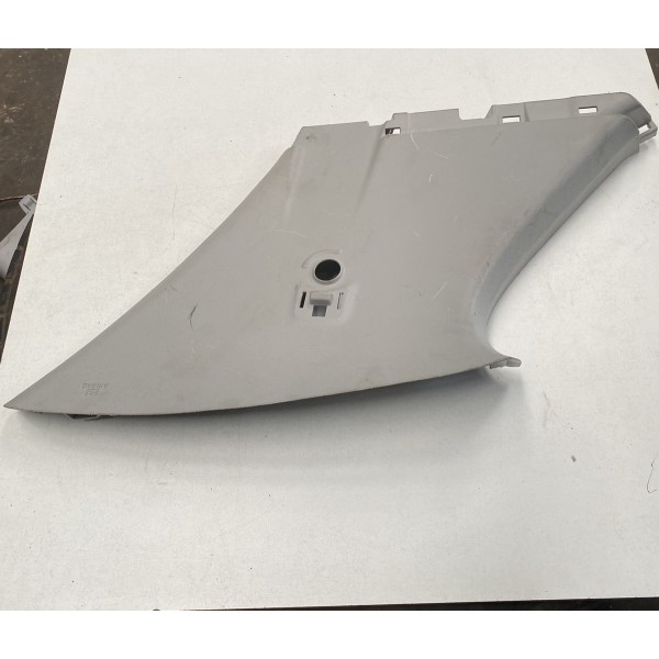 Acabamento Moldura Traseira Esquerda Hilux Sw4 2020