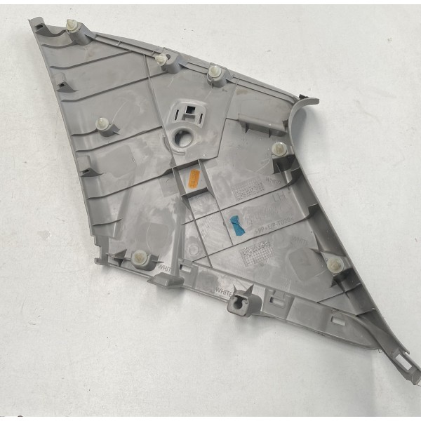 Acabamento Moldura Traseira Esquerda Hilux Sw4 2020