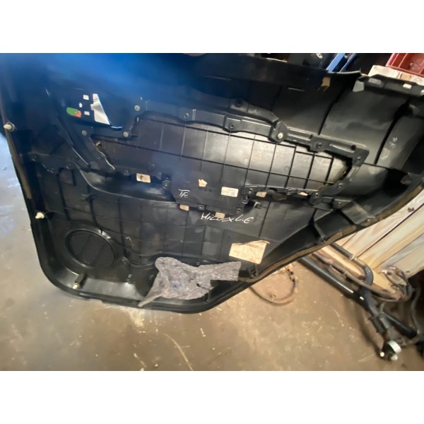 Forro Porta Traseira Esquerda Toyota Sw4 2020 Original