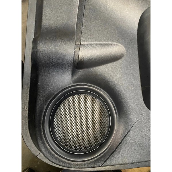 Forro De Porta Dianteira Lado Esquerdo Hilux Sw4 2023 Ori