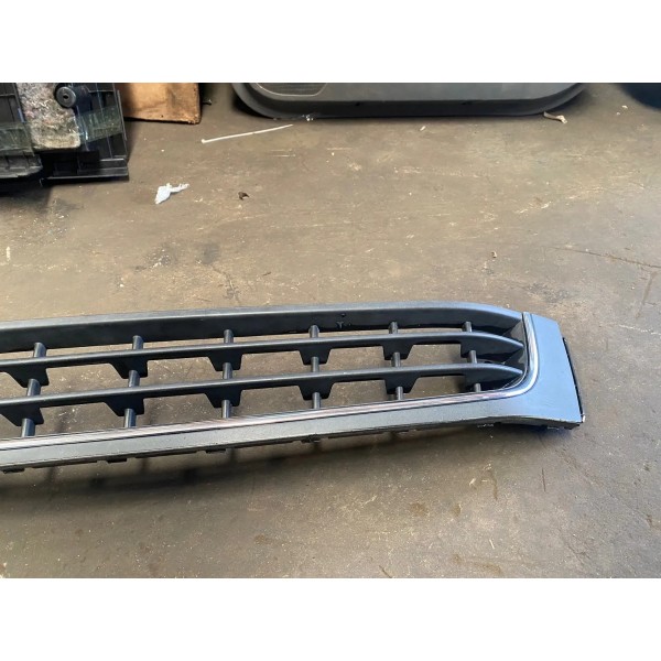 Grade Parachoque Dianteiro Cm Friso Original Vw Amarok 2016