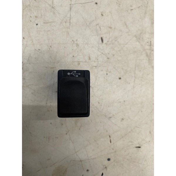 Entrada Usb Auxiliar Toyota Hilux Sw4 2020 Original