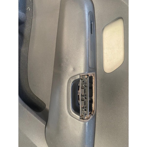 Forro De Porta Dianteiro Direito Vw Amarok 2019 Original