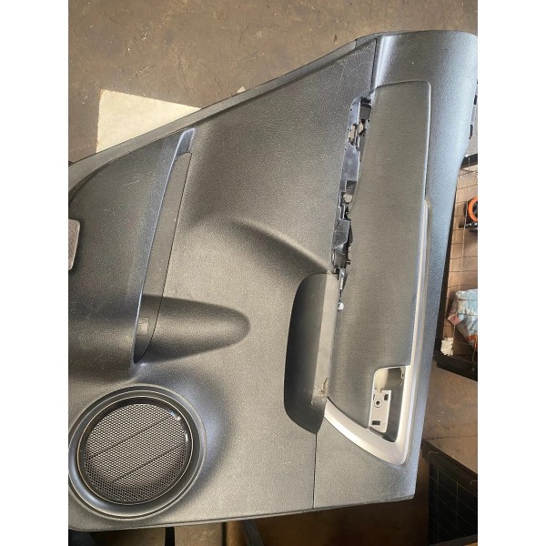 Forro De Porta Traseira Esquerda Hilux Sw4 2022 Original