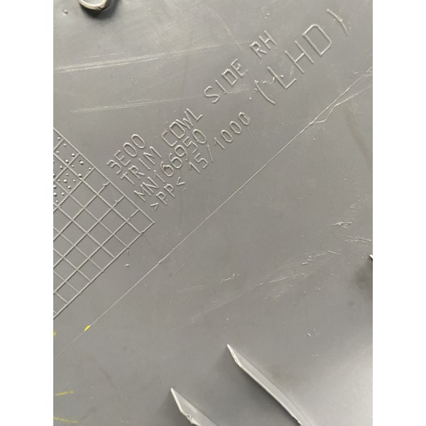 Acabamento Inf Coluna Dianteira Dir L200 Triton 2015