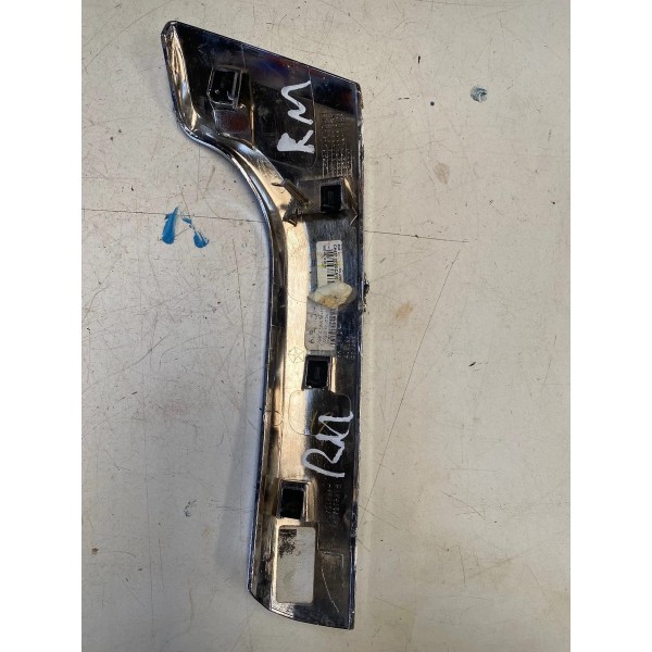 Moldura Cromada Inferior Direito Farol Ram 3500 2023 Origi