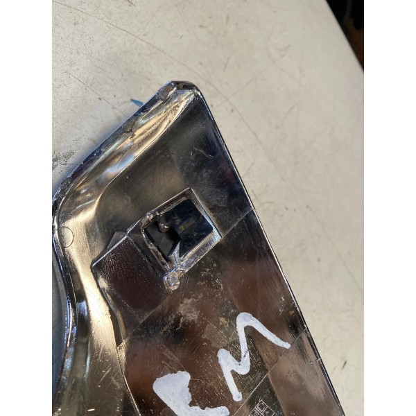 Moldura Cromada Inferior Direito Farol Ram 3500 2023 Origi