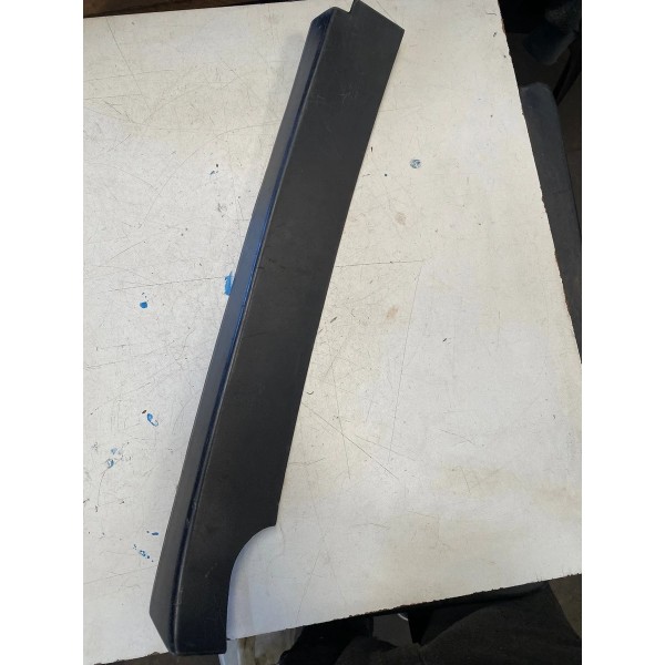 Moldura Superior Tampa Tras Direita Fiat Toro 2023 Original Preto