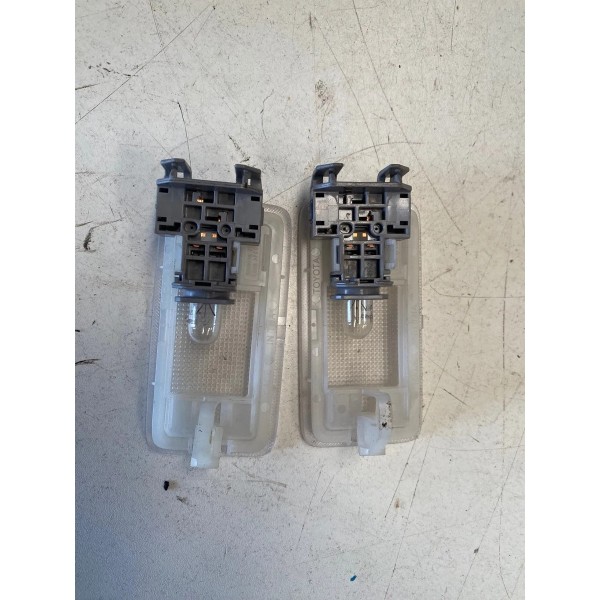 Par Luz De Teto Cortesia Corolla 2023 Altis Original