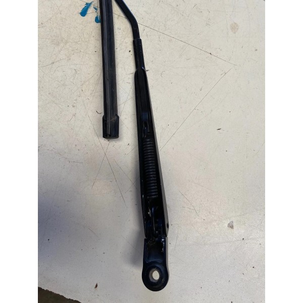 Braço Limpador Parabrisa Fiat Mobi Esquerdo 52151272 Esquerdo