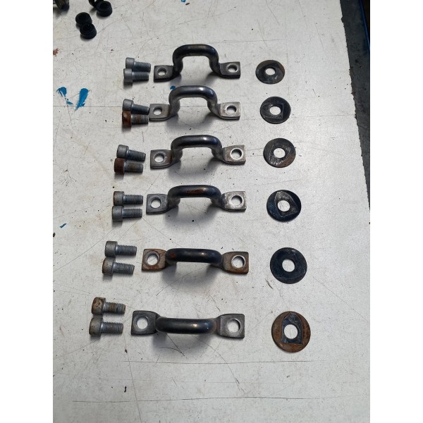 Kit Gancho Da Caçamba Amarok 2020 Original