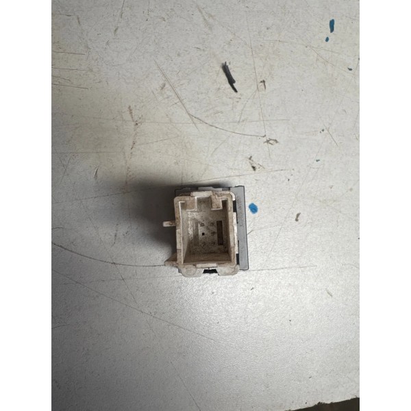 Botão Sensor Sonoro Estacionamento Vw Amarok 2021 Original