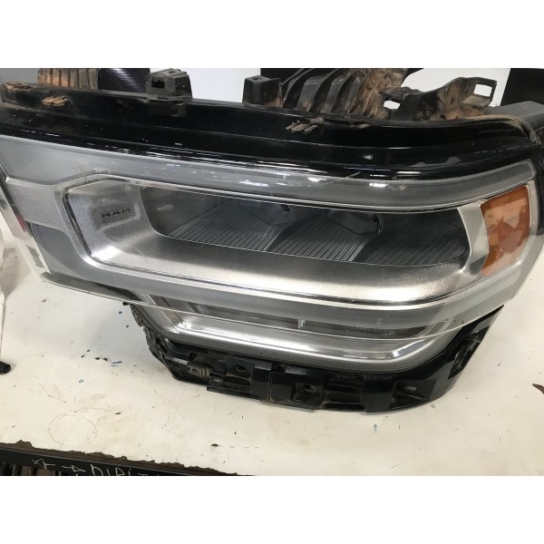 Farol Esquerdo  Dodge Ram 2500 3500 Cromado 2020 2022 2023