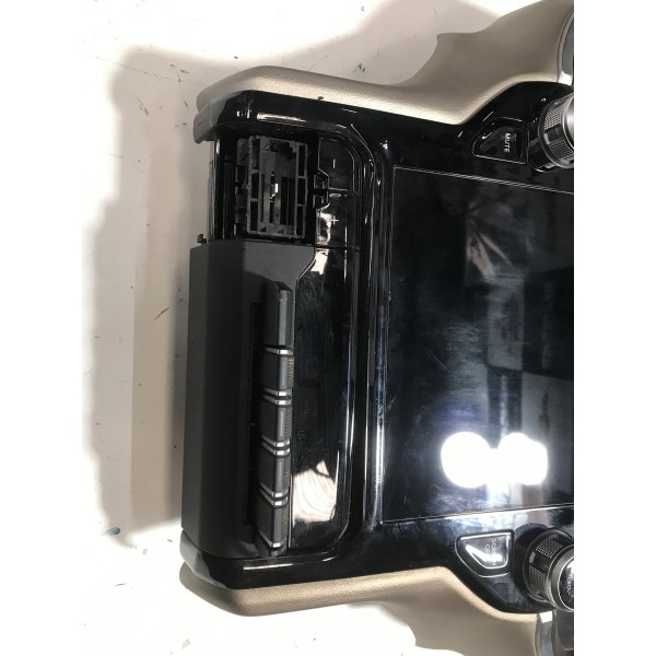 Multimidia Com Moldura Dodge Ram 2022 Original