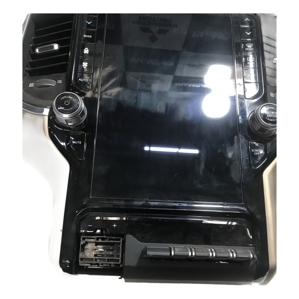 Multimidia Com Moldura Dodge Ram 2022 Original