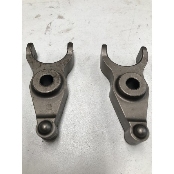 Trava Suporte Dos Bicos Injetores Hilux 3.0 2012