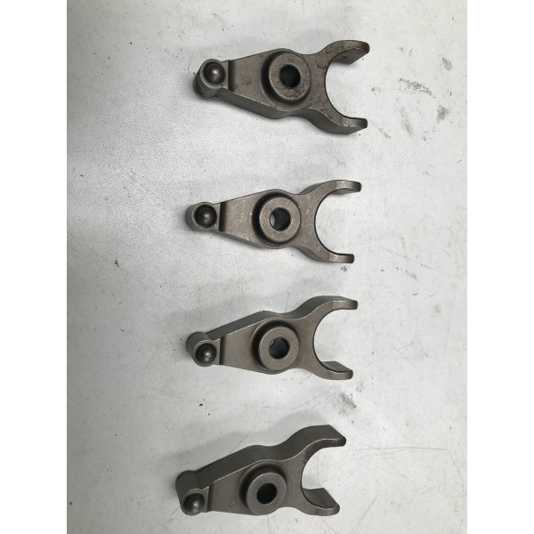 Trava Suporte Dos Bicos Injetores Hilux 3.0 2012