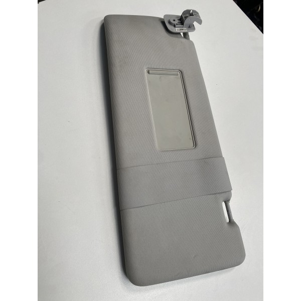 Quebra Sol Lado Esquerdo Volkswagen Amarok 2017 Usado