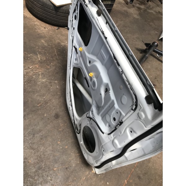 Porta Traseira Lado Esquerda Toyota Hilux Sw4 2016 2017 2018